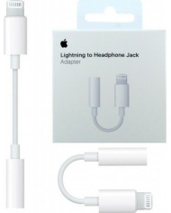 Apple Lightning male - 3.5mm female