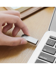 Flash Drive Hoco UD4 Intelligent 16GB USB 2.0 Metal High-Speed Slim Ασημί Flash Drive Hoco UD4 Intelligent 16GB USB 2.0 Metal High-Speed Slim Ασημί